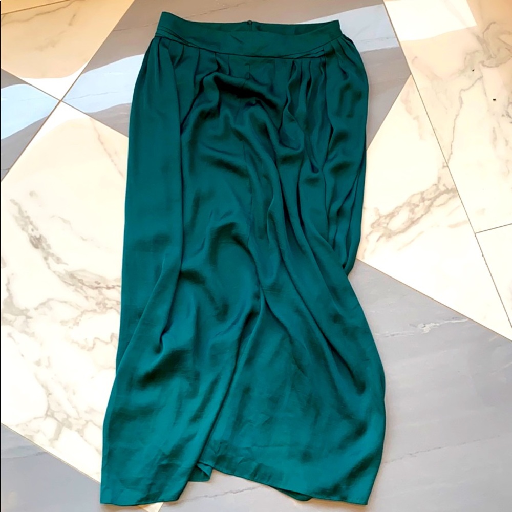 Long skirt